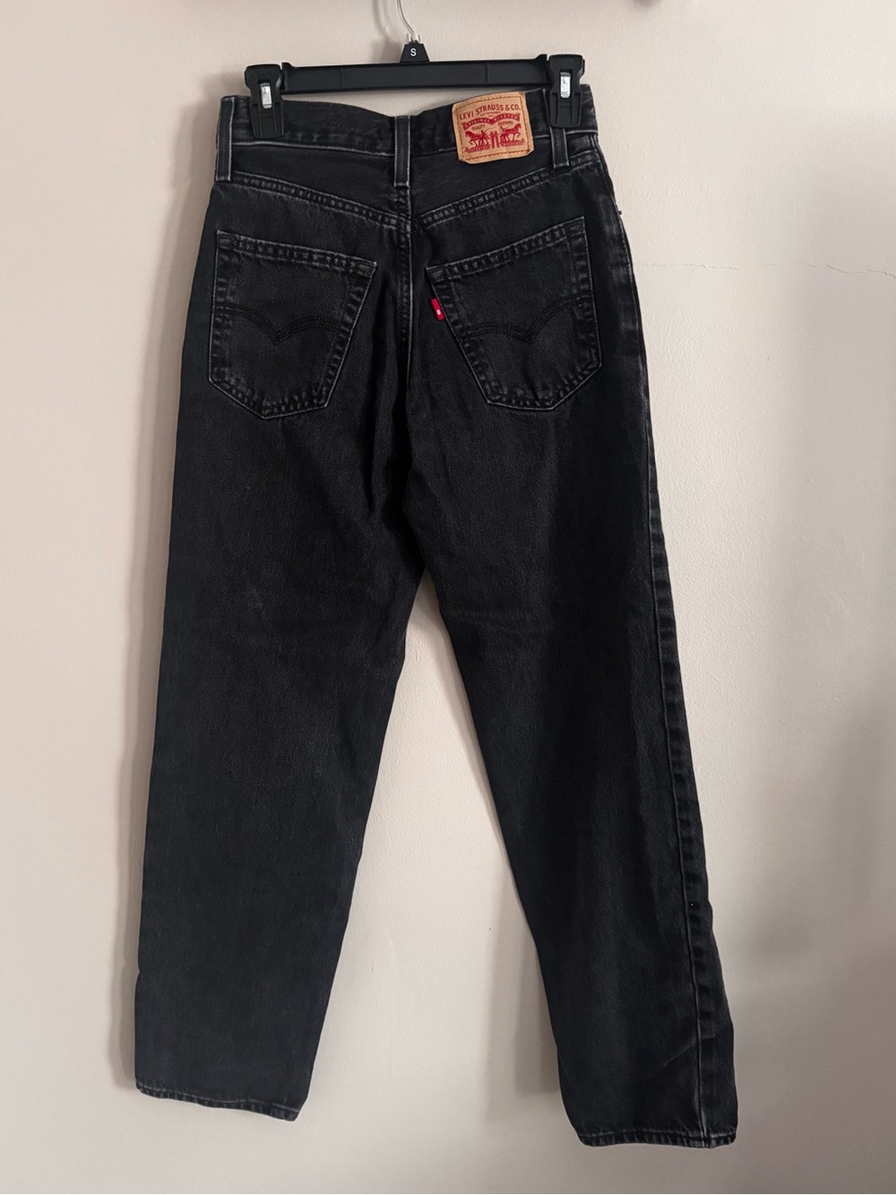 Levi's Men's Black Relaxed Straight Jeans
